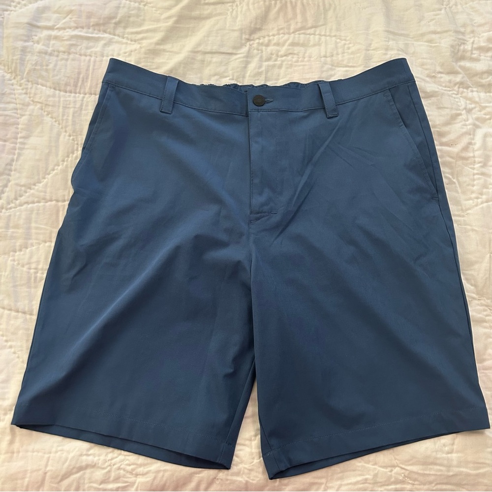 Banana Republic Performance Tech Shorts Mens 38 Blue Core Temp Golf Hybrid